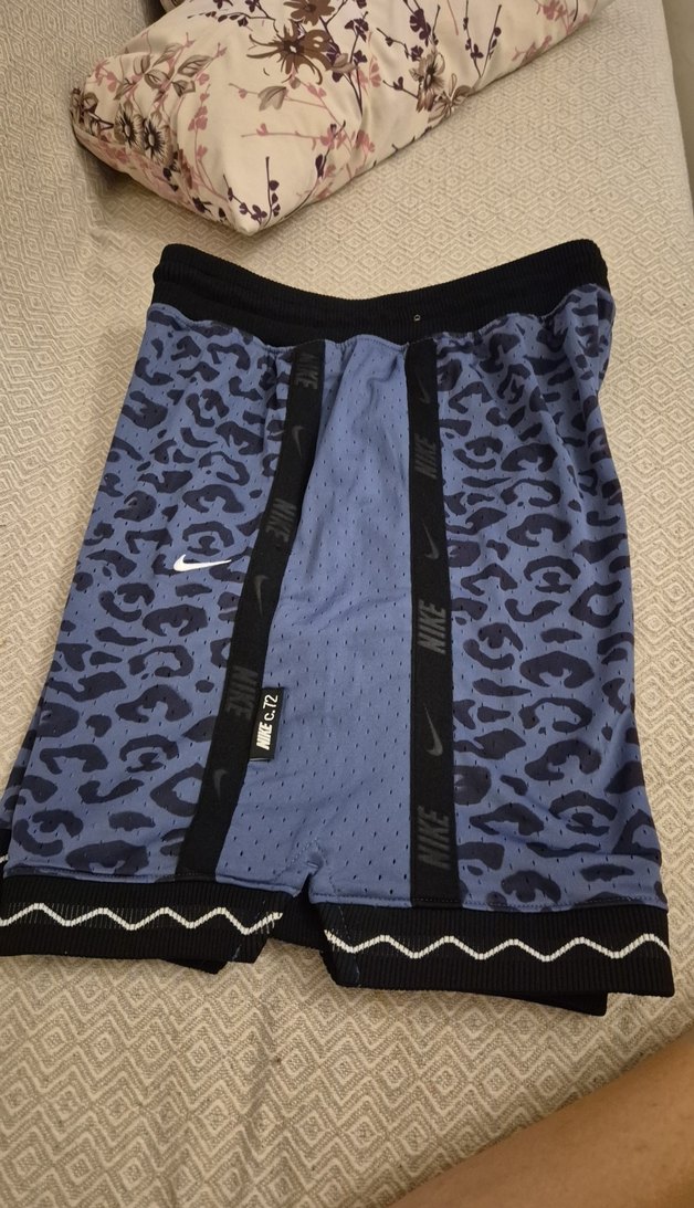 Nike Baskılı Mavi Midi Spor Şort - Görsel 3