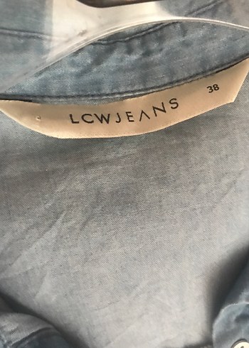 38 Beden Düğmeli Nakışlı Mavi Uzun Denim Elbise