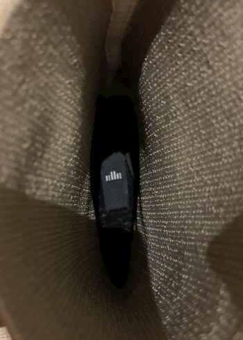 Bej Örgü Detaylı Kadın Bot - Görsel 5