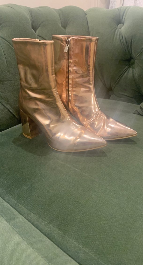 Altın Parlak kalın Topuklu Kadın Bot - Görsel 2