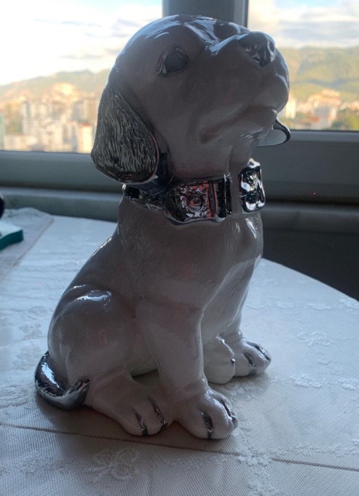 Beyaz Gri Köpek Figürü - Görsel 3