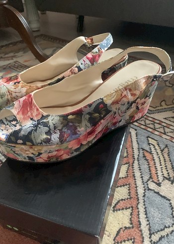 Çiçek Desenli Bohem Platform Topuklu Kadın Ayakkabı - Görsel 3