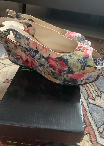 Çiçek Desenli Bohem Platform Topuklu Kadın Ayakkabı - Görsel 5