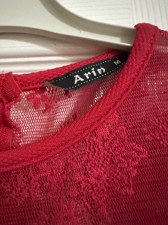 Kırmızı Dantel Detaylı Midi Elbise - Görsel 2