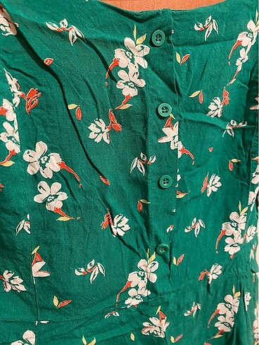 m Beden Yeşil çiçekli mini elbise