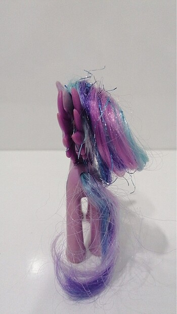  Beden pony luna