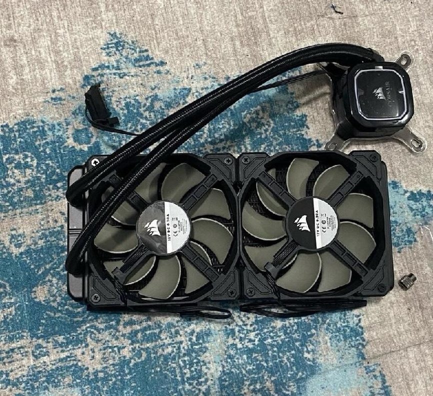 CORSAIR CW-9060040-WW Y.PERFORMANS SIVI İŞLEMCİ SOĞUTUCUSU - Görsel 3