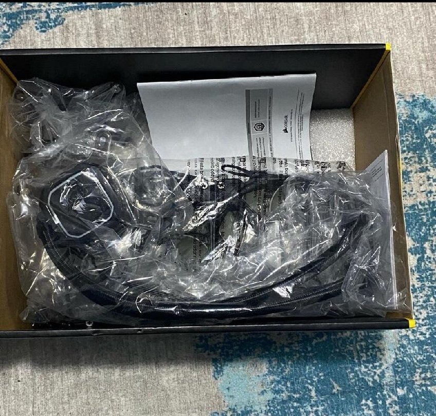 CORSAIR CW-9060040-WW Y.PERFORMANS SIVI İŞLEMCİ SOĞUTUCUSU - Görsel 2