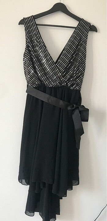 Siyah v yaka elbise - Görsel 2