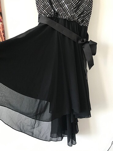 Siyah v yaka elbise - Görsel 3