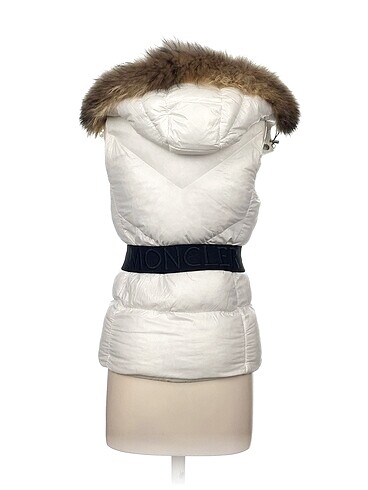 32 Beden Moncler Yelek %70 İndirimli.