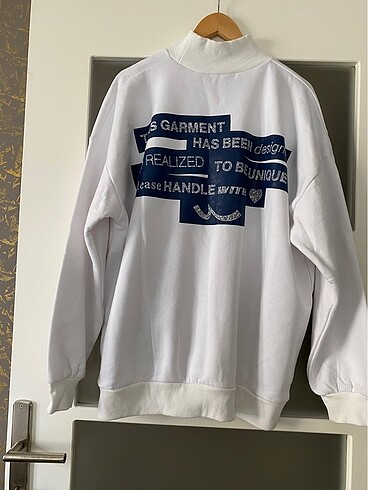 xl Beden beyaz Renk Hiç giyilmedi sıfır sweatshirt