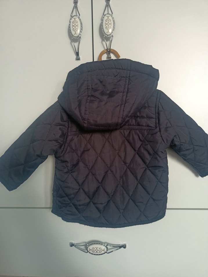 Erkek Çocuk Gri Kapitone Düğmeli Mont - Görsel 3