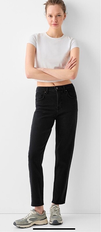 BERSHKA mom jean