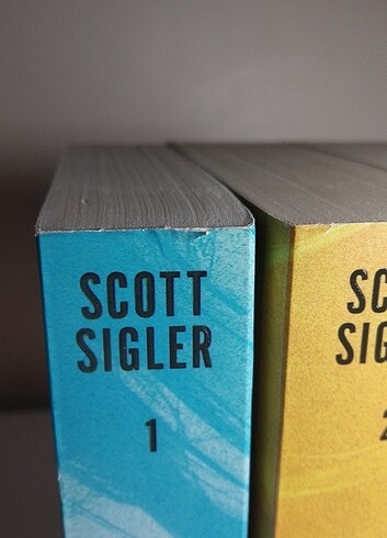 Uyanış - Kaçış - Kurtuluş --- Scott Sigler