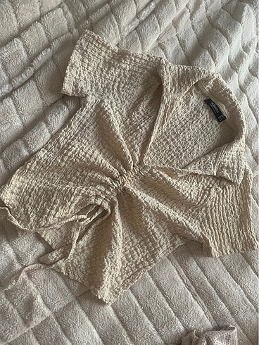 Krem crop büzgülü