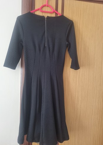 Kısa Kollu Siyah Midi Elbise - Görsel 4