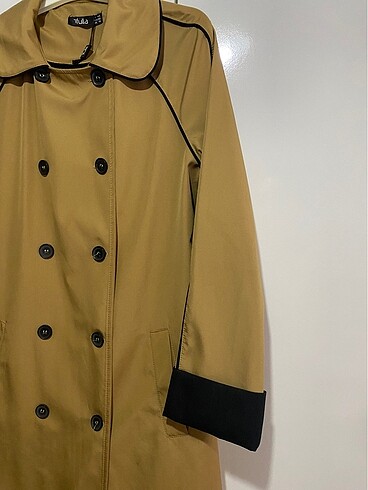 l Beden Trenchcoat