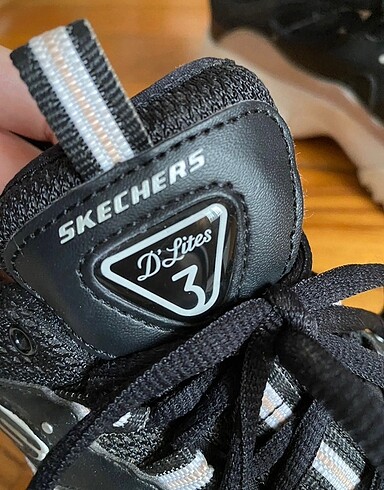 38 Beden siyah Renk Skechers Ayakkabı