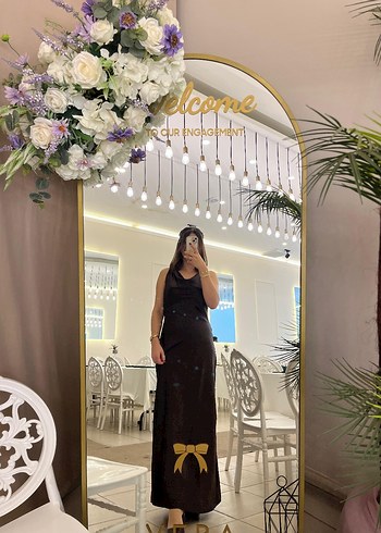 Kahverengi saten elbise - Görsel 5