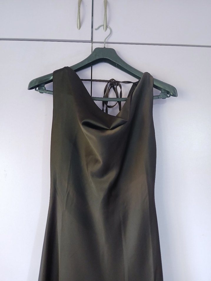 Kahverengi saten elbise - Görsel 4