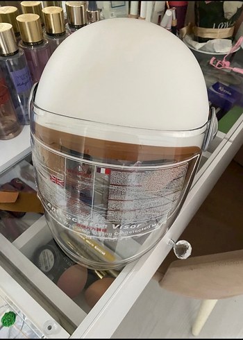 Klasik Şıklık Beyaz Deri Motosiklet Kaskı - Görsel 3