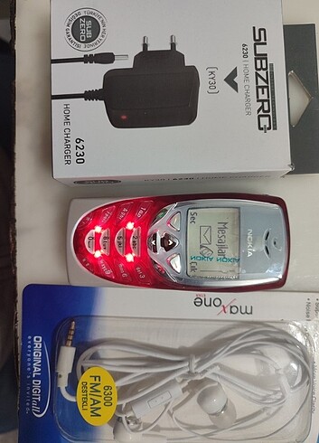 Nokia 8310 cep telefonu