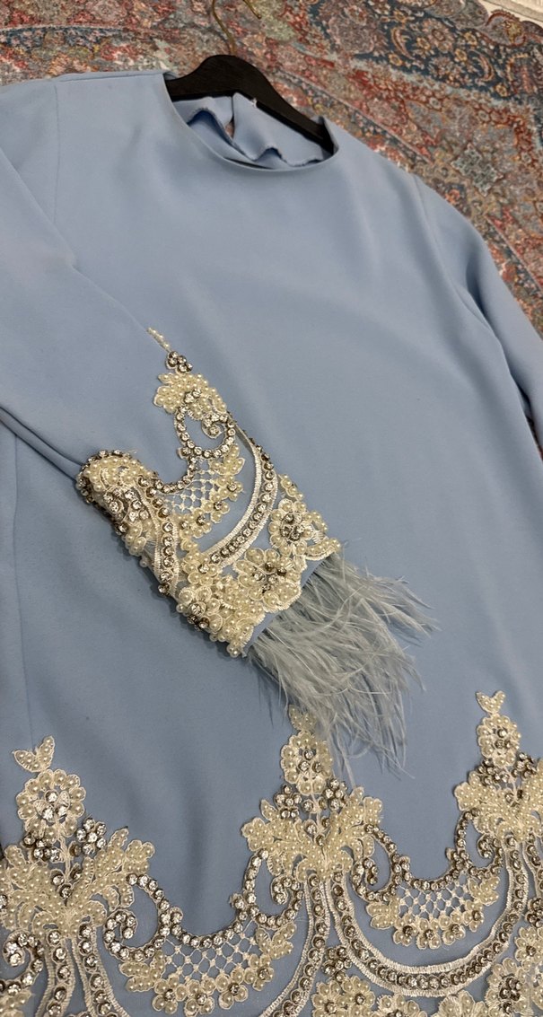 Mavi Nakışlı Uzun Kollu Tesettür Elbise - Görsel 4