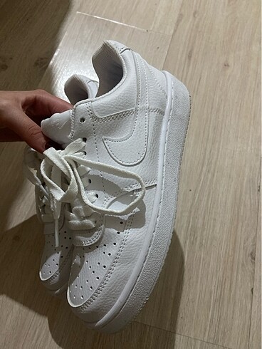 36 Beden beyaz Renk Nike ayakkabi