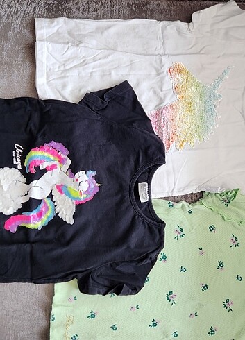 8 Yaş Beden 3 adet tshirt