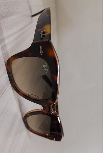 Beden RayBan 2186 1324/BG STALE STREET