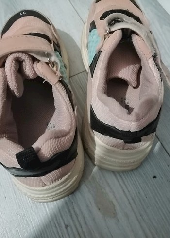 Kız Çocukları İçin  Desenli Pembe Spor Ayakkabı - Görsel 3