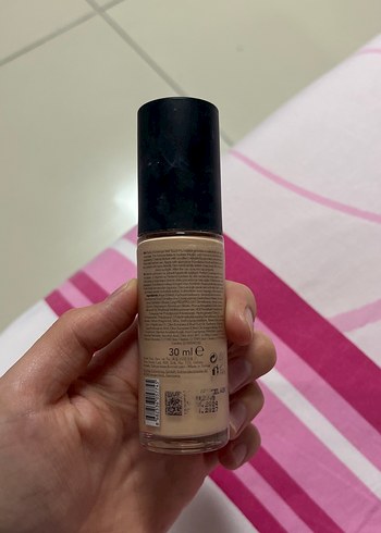 Flormar Flormar Mat Dokunuşlu Fondöten - Bej