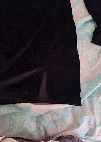 Siyah u Yakalı Uzun Kollu Midi Elbise - Görsel 2