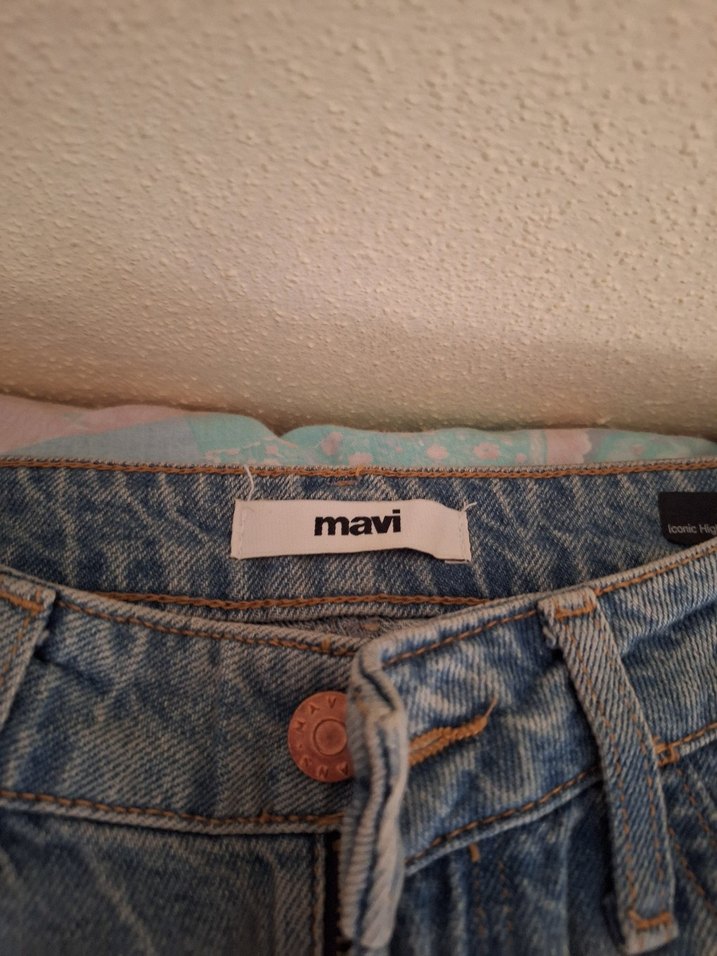 Geniş Kesim Yırtık Midi Kot Pantolon - Görsel 3