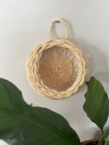 Rattan duvar sepeti