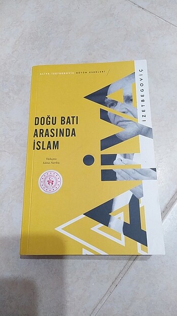 Aliya İzzetbegoviç
