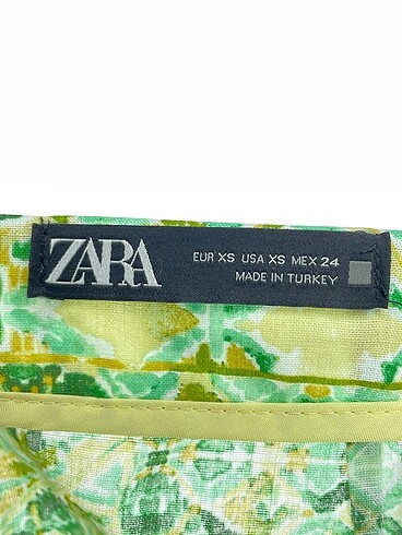 xs Beden çeşitli Renk Zara Mini Etek %70 İndirimli.