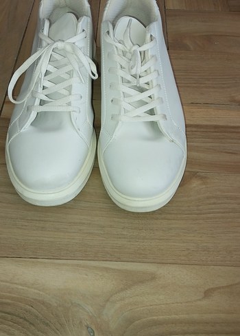 Diğer Minimal Beyaz Sneaker