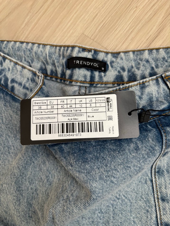 TRENDYOLMILLA Kadın Mini Kot Şort Etek - Görsel 4