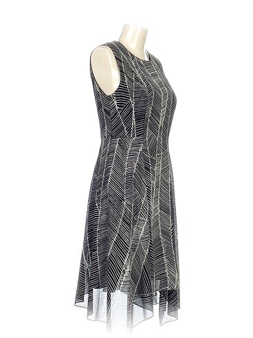 DKNY DKNY Kısa Elbise %70 İndirimli.
