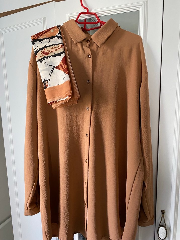 Düğmeli Camel Uzun Kollu Kadın Gömlek - Görsel 2