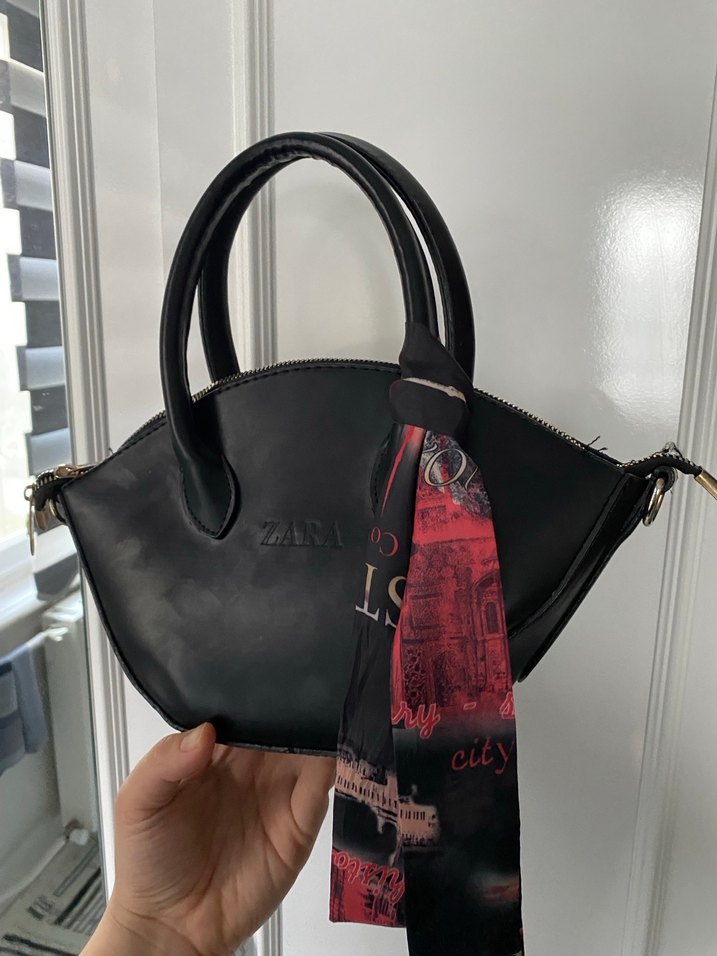 Kemer Detaylı Siyah Deri Gotik Kadın Çanta - Görsel 2