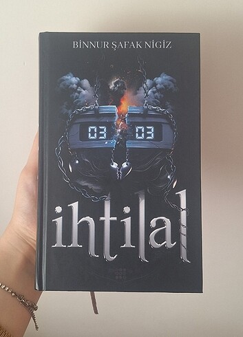 İhtilal 2 Binnur Şafak Nigiz