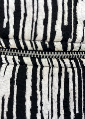 H&M H&M Siyah Gri Zebra Desenli Kolsuz Triko Elbise