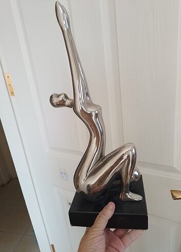 Tasarım metal biblo ve fincan
