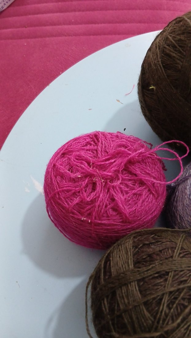 Renkli ve Doğal İplik Topları - Görsel 2