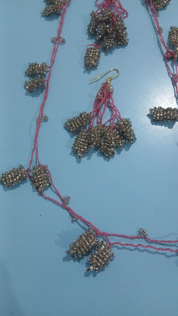 Pembe Boncuklu Uzun Bohem Kolye ve Küpe Seti - Görsel 2