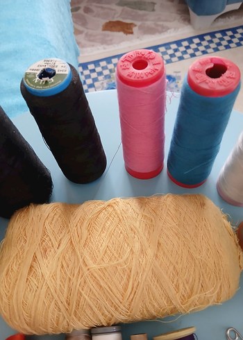 Renkli İplikler ve Dikiş Malzemeleri Seti - Görsel 7