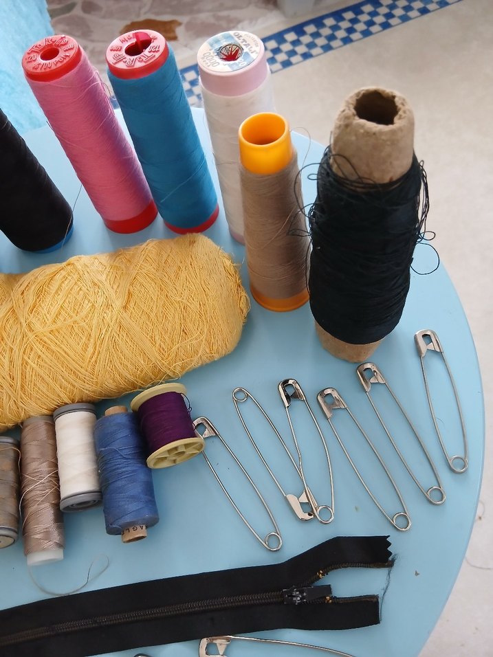 Renkli İplikler ve Dikiş Malzemeleri Seti - Görsel 5